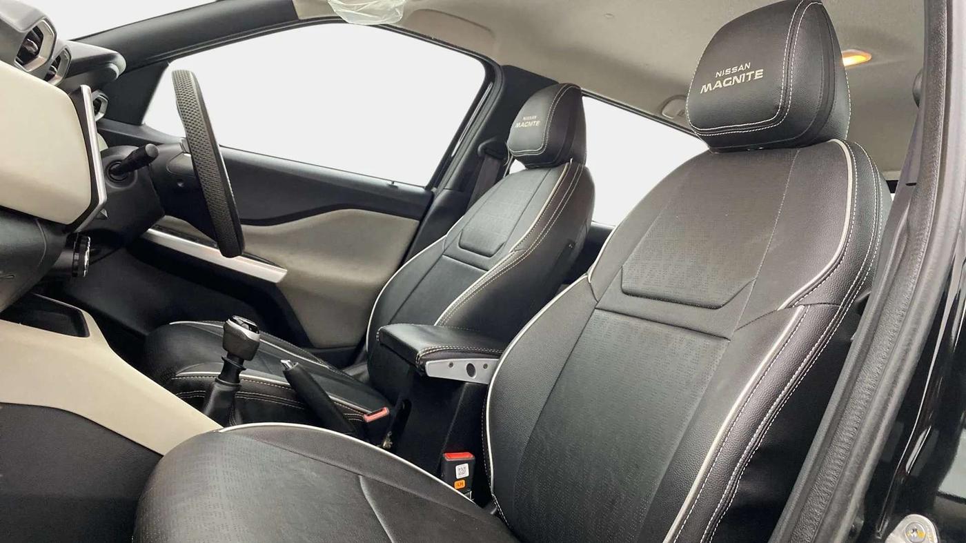 2022 Nissan MAGNITE XV MT, Petrol, Manual, 18,425 km, Right Side Front Door Cabin