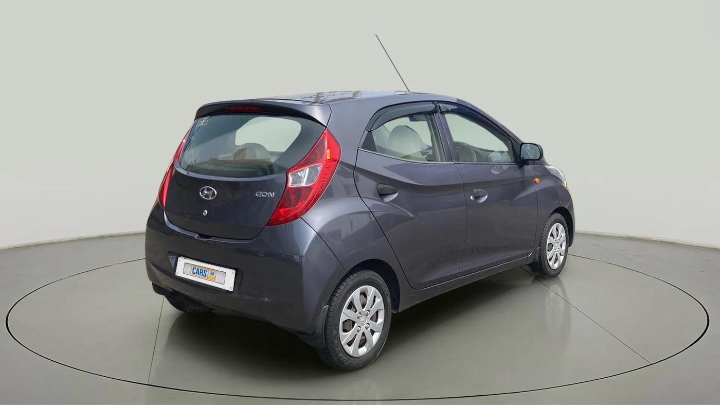 2018 Hyundai Eon MAGNA +, Petrol, Manual, 19,956 km, Right Back Diagonal