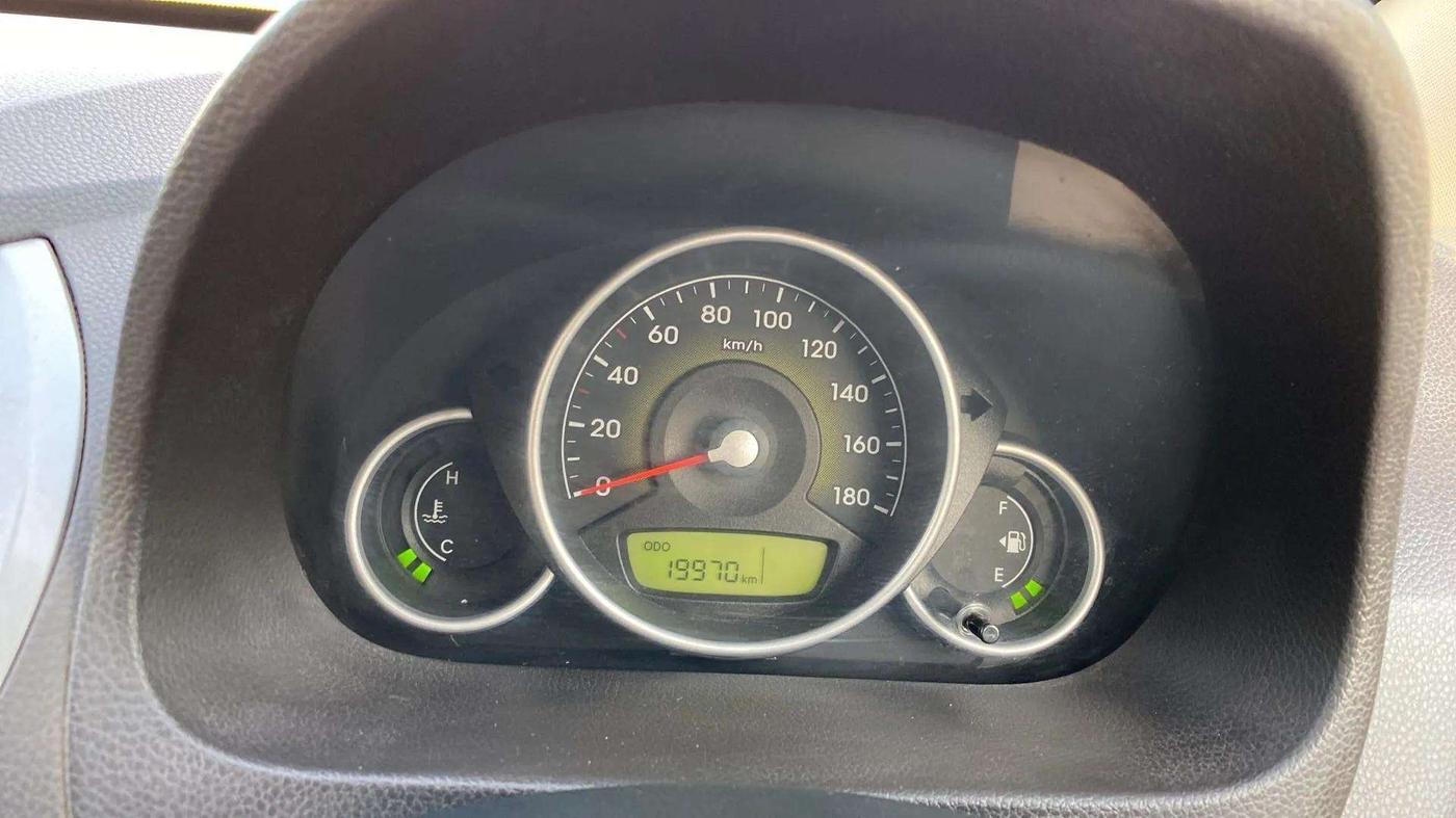 2018 Hyundai Eon MAGNA +, Petrol, Manual, 19,956 km, Odometer Image