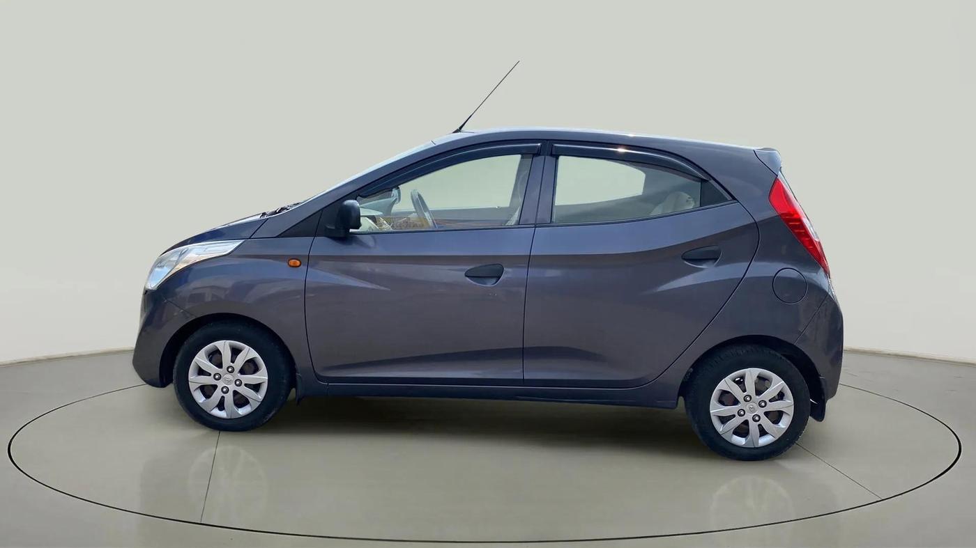 2018 Hyundai Eon MAGNA +, Petrol, Manual, 19,956 km, Left Side