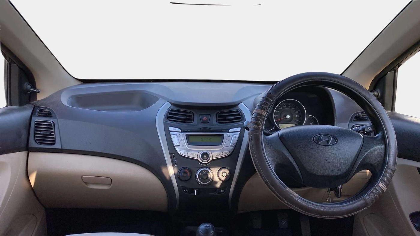 2018 Hyundai Eon MAGNA +, Petrol, Manual, 19,956 km, Dashboard