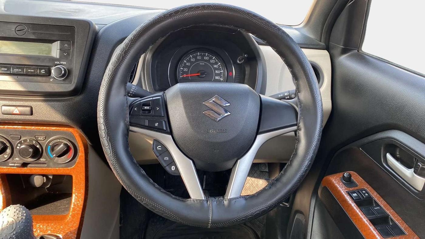 2019 Maruti New Wagon-R VXI 1.2, Petrol, Manual, 10,057 km, Steering Wheel Close Up