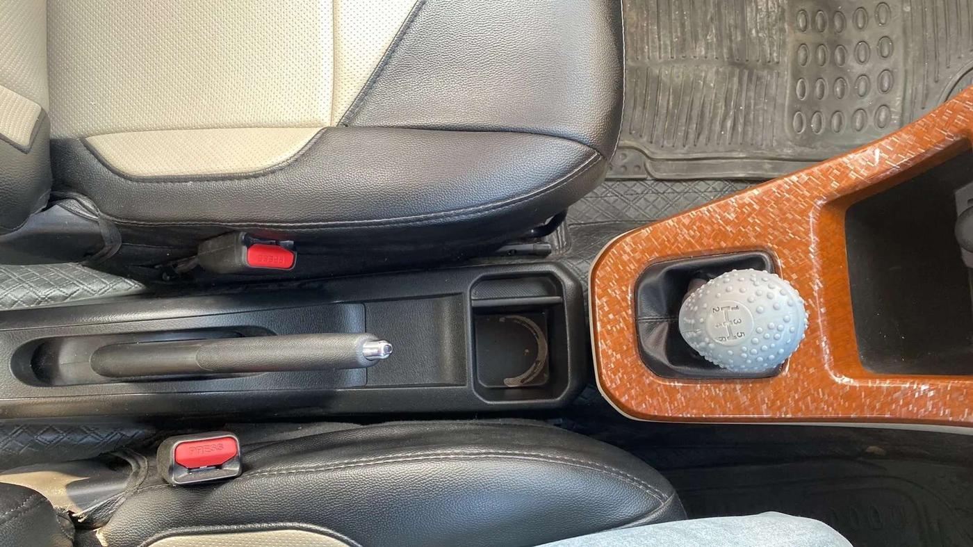 2019 Maruti New Wagon-R VXI 1.2, Petrol, Manual, 10,057 km, Gear Lever