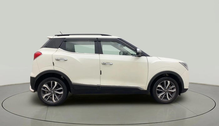 2021 Mahindra XUV300 W8 (O) 1.5 DIESEL, Diesel, Manual, 65,376 km, Right Side View