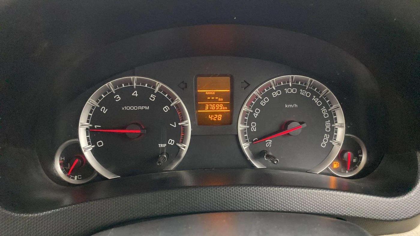 2013 Maruti Swift Dzire VXI, Petrol, Manual, 37,884 km, Odometer Image