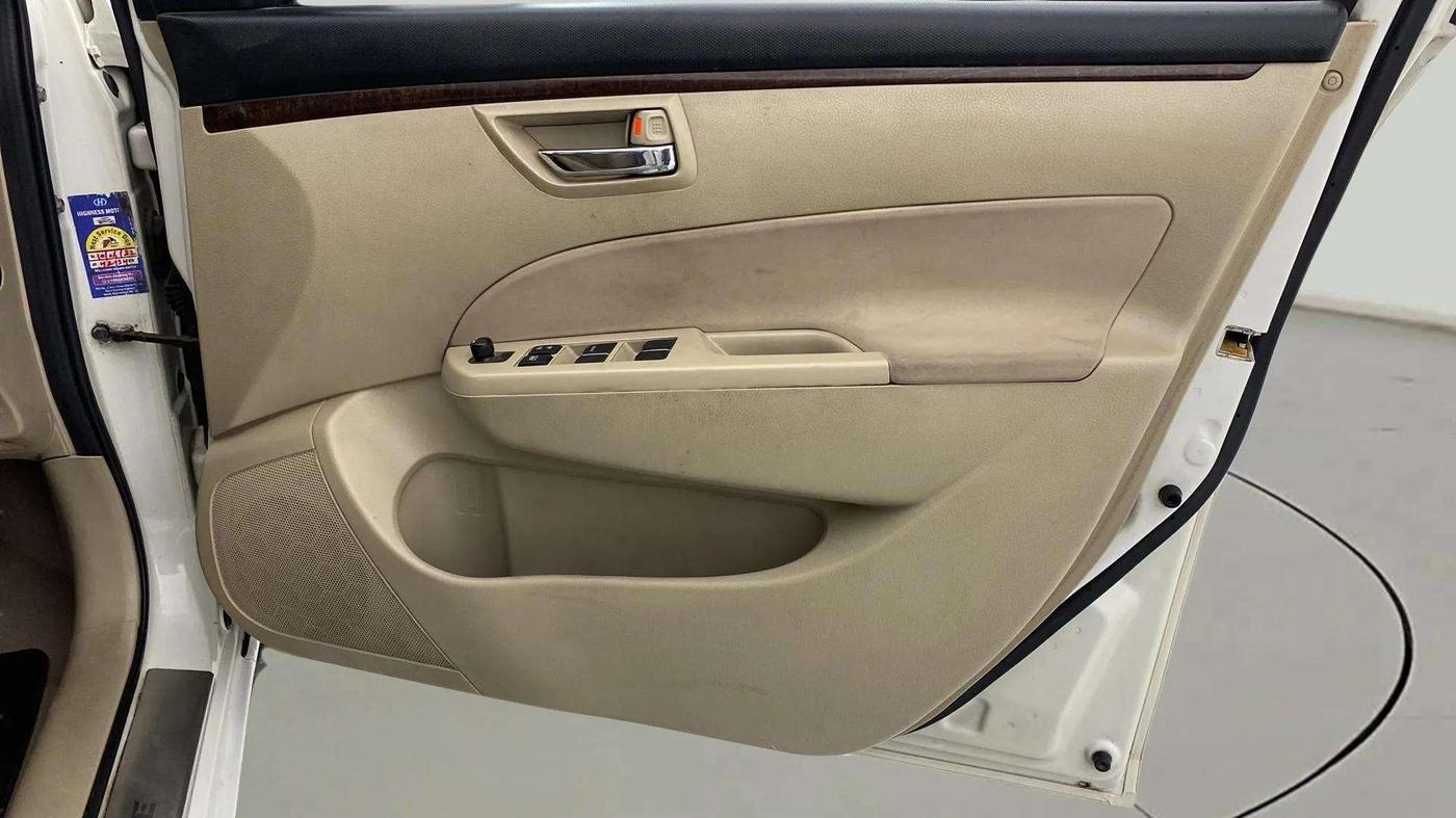 2013 Maruti Swift Dzire VXI, Petrol, Manual, 37,884 km, Driver Side Door Panels Control