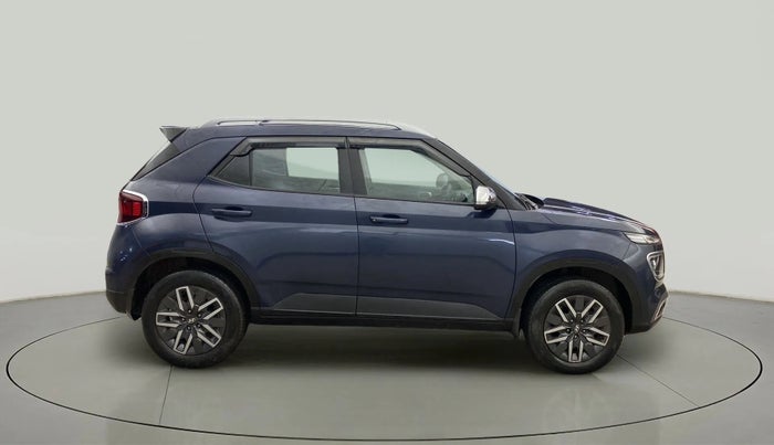 2022 Hyundai VENUE SX 1.5 CRDI, Diesel, Manual, 47,631 km, Right Side View