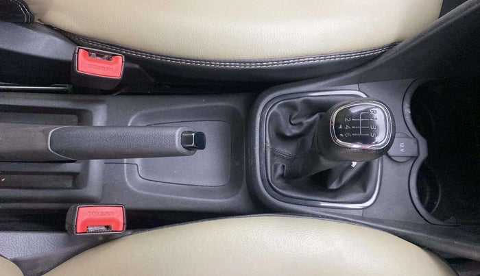 2020 Skoda Rapid ACTIVE 1.0 TSI, Petrol, Manual, 45,133 km, Gear Lever