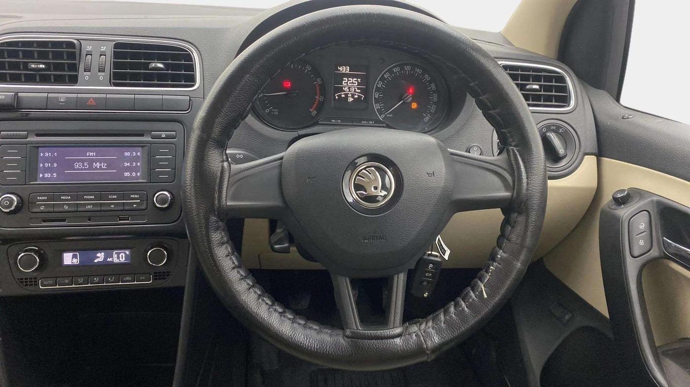 2020 Skoda Rapid ACTIVE 1.0 TSI, Petrol, Manual, 45,133 km, Steering Wheel Close Up