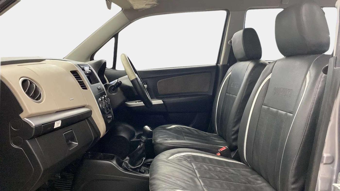 2014 Maruti Wagon R 1.0 LXI, Petrol, Manual, 48,209 km, Right Side Front Door Cabin