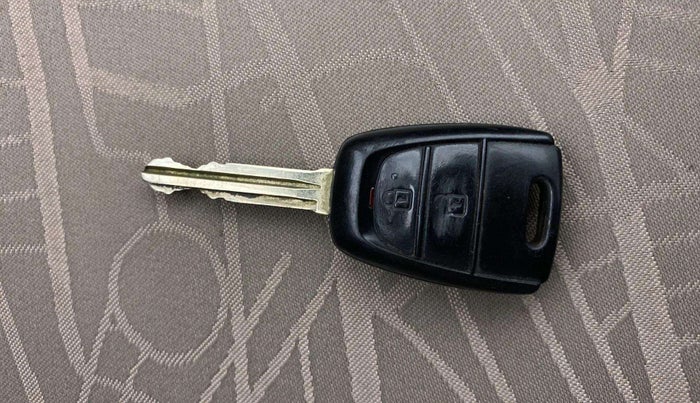 2017 Hyundai Grand i10 MAGNA AT 1.2 KAPPA VTVT, Petrol, Automatic, 20,711 km, Key Close Up