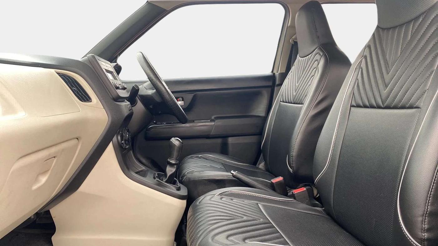 2020 Maruti New Wagon-R VXI 1.0, Petrol, Manual, 18,905 km, Right Side Front Door Cabin