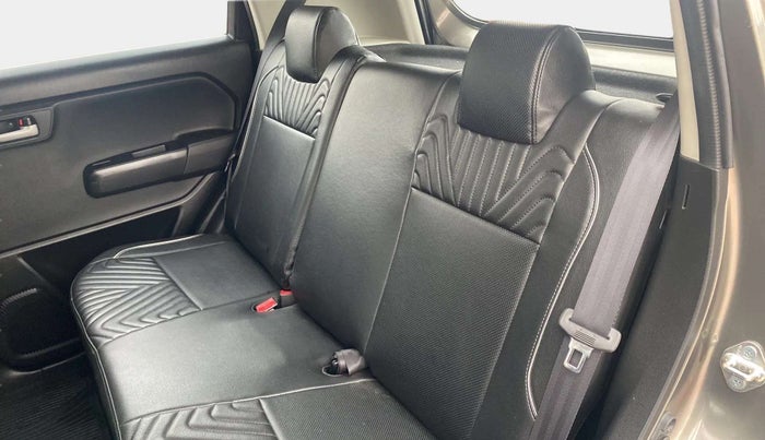2020 Maruti New Wagon-R VXI 1.0, Petrol, Manual, 18,905 km, Right Side Rear Door Cabin