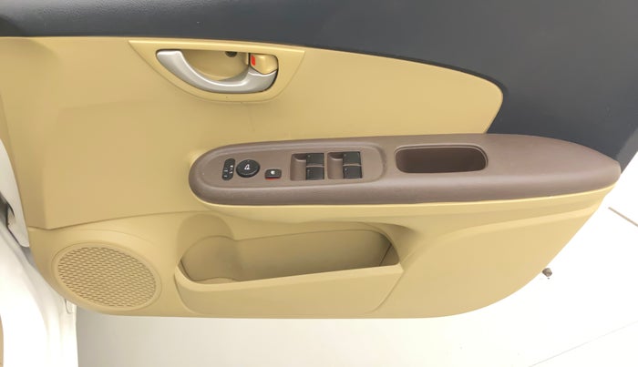 2013 Honda Brio S MT, Petrol, Manual, 42,403 km, Driver Side Door Panels Control