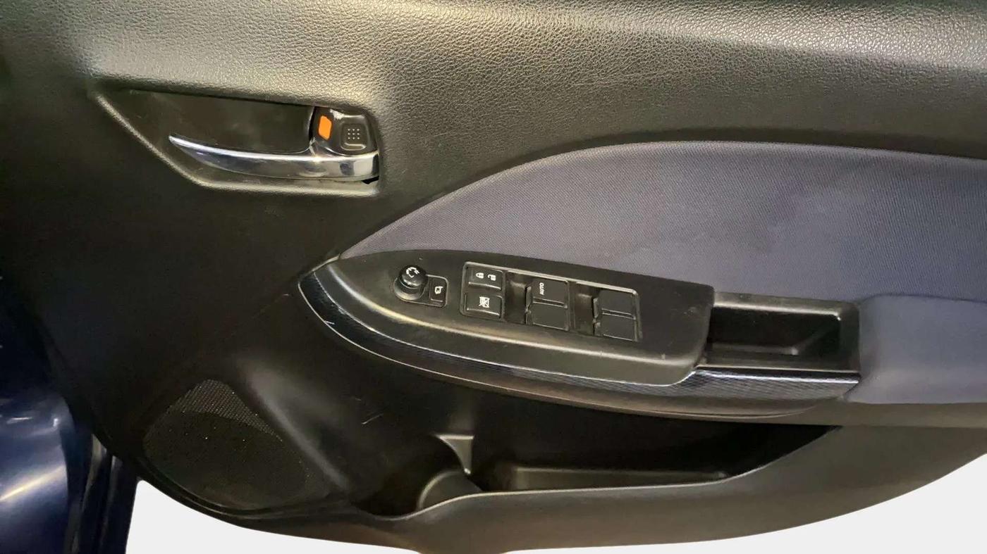 2019 Maruti Baleno ALPHA CVT PETROL 1.2, Petrol, Automatic, 87,848 km, Driver Side Door Panels Control