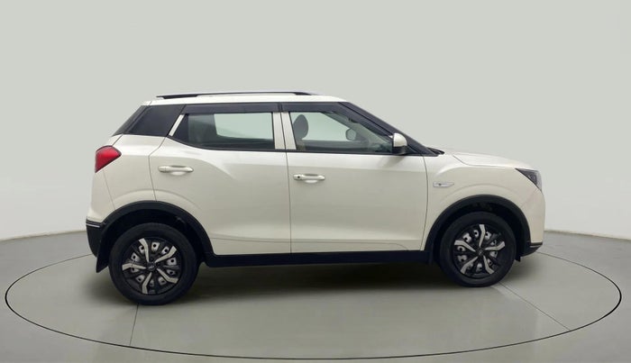 2022 Mahindra XUV300 W4 1.2 PETROL, Petrol, Manual, 17,392 km, Right Side View