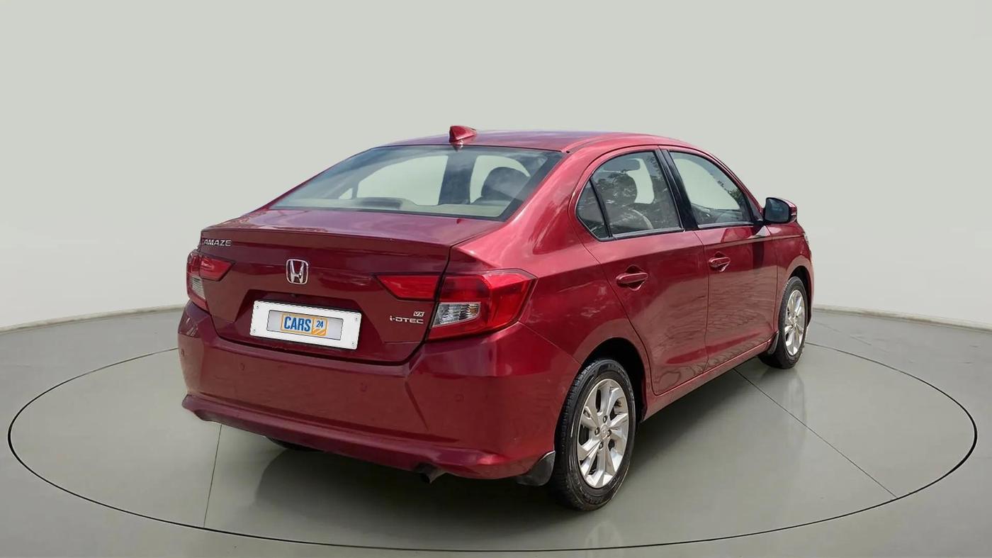 2018 Honda Amaze 1.5L I-DTEC VX, Diesel, Manual, 1,10,478 km, Right Back Diagonal