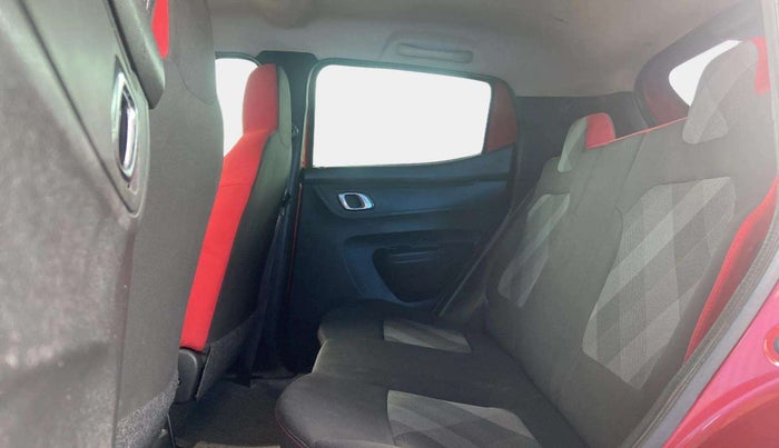 2019 Renault Kwid RXT 1.0 (O), Petrol, Manual, 56,311 km, Right Side Rear Door Cabin