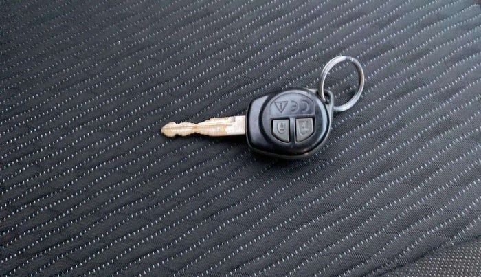 2018 Maruti Baleno DELTA DIESEL 1.3, Diesel, Manual, 95,400 km, Key Close Up