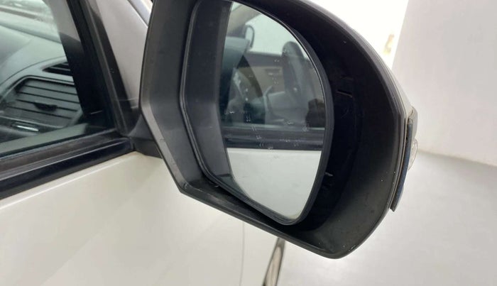 2015 Maruti Swift Dzire VXI, Petrol, Manual, 83,296 km, Right rear-view mirror - Mirror motor not working