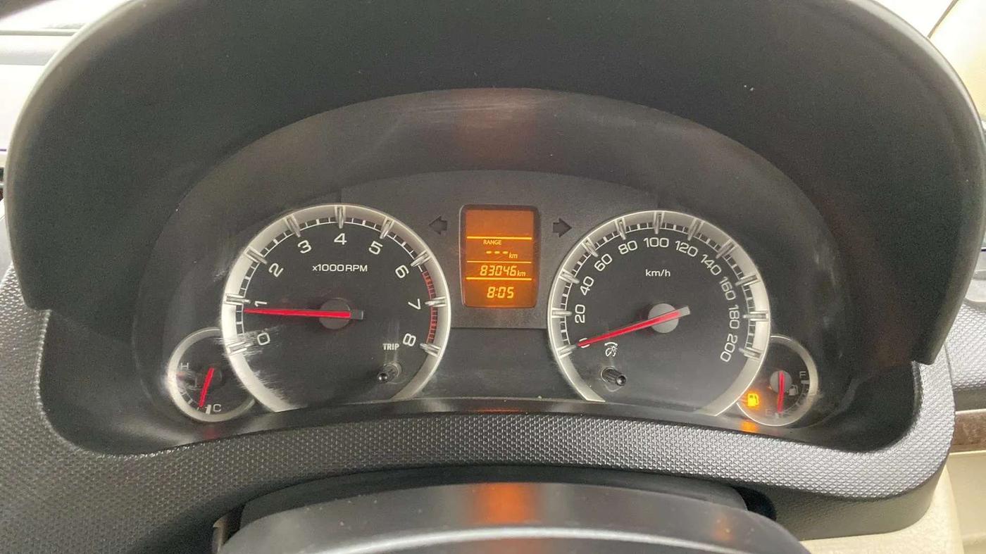 2015 Maruti Swift Dzire VXI, Petrol, Manual, 83,334 km, Odometer Image