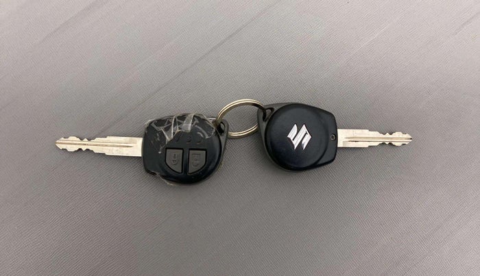 2021 Maruti Baleno DELTA PETROL 1.2, Petrol, Manual, 48,054 km, Key Close Up