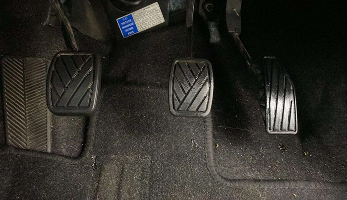 2021 Maruti Baleno DELTA PETROL 1.2, Petrol, Manual, 48,054 km, Pedals