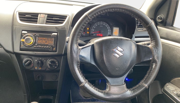 2015 Maruti Swift LXI (O), Petrol, Manual, 89,668 km, Steering Wheel Close Up