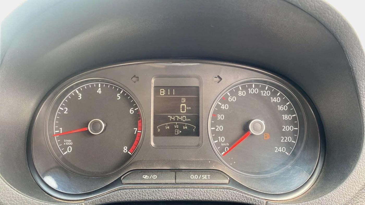 2017 Volkswagen Ameo HIGHLINE1.2L PLUS 16 ALLOY, Petrol, Manual, 74,730 km, Odometer Image