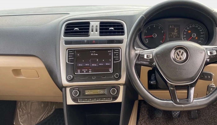2017 Volkswagen Ameo HIGHLINE1.2L PLUS 16 ALLOY, Petrol, Manual, 74,730 km, Air Conditioner