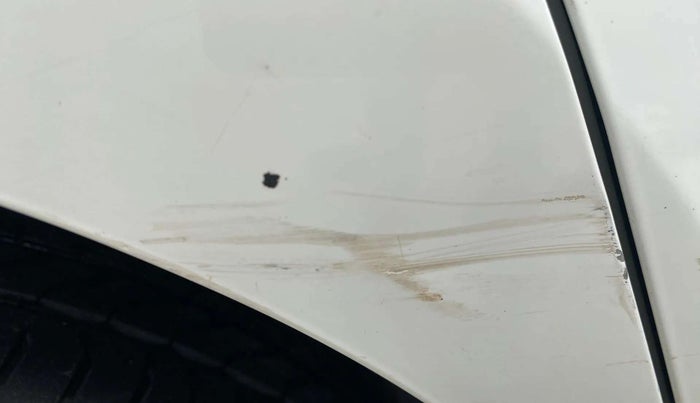 2017 Volkswagen Ameo HIGHLINE1.2L PLUS 16 ALLOY, Petrol, Manual, 74,730 km, Right quarter panel - Minor scratches