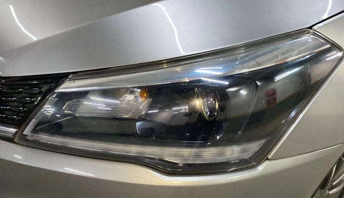 2019 Maruti Ciaz ALPHA 1.5 SHVS PETROL, Petrol, Manual, 79,710 km, Left headlight - Minor scratches