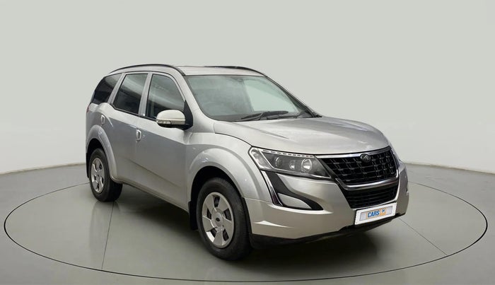 2020 Mahindra XUV500 W5, Diesel, Manual, 97,018 km, Right Front Diagonal