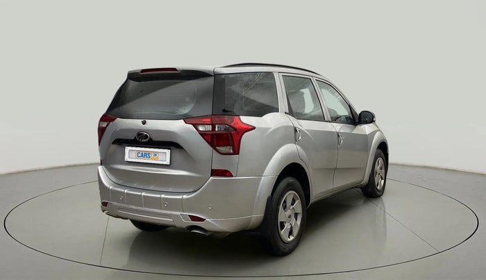 2020 Mahindra XUV500 W5, Diesel, Manual, 97,018 km, Right Back Diagonal