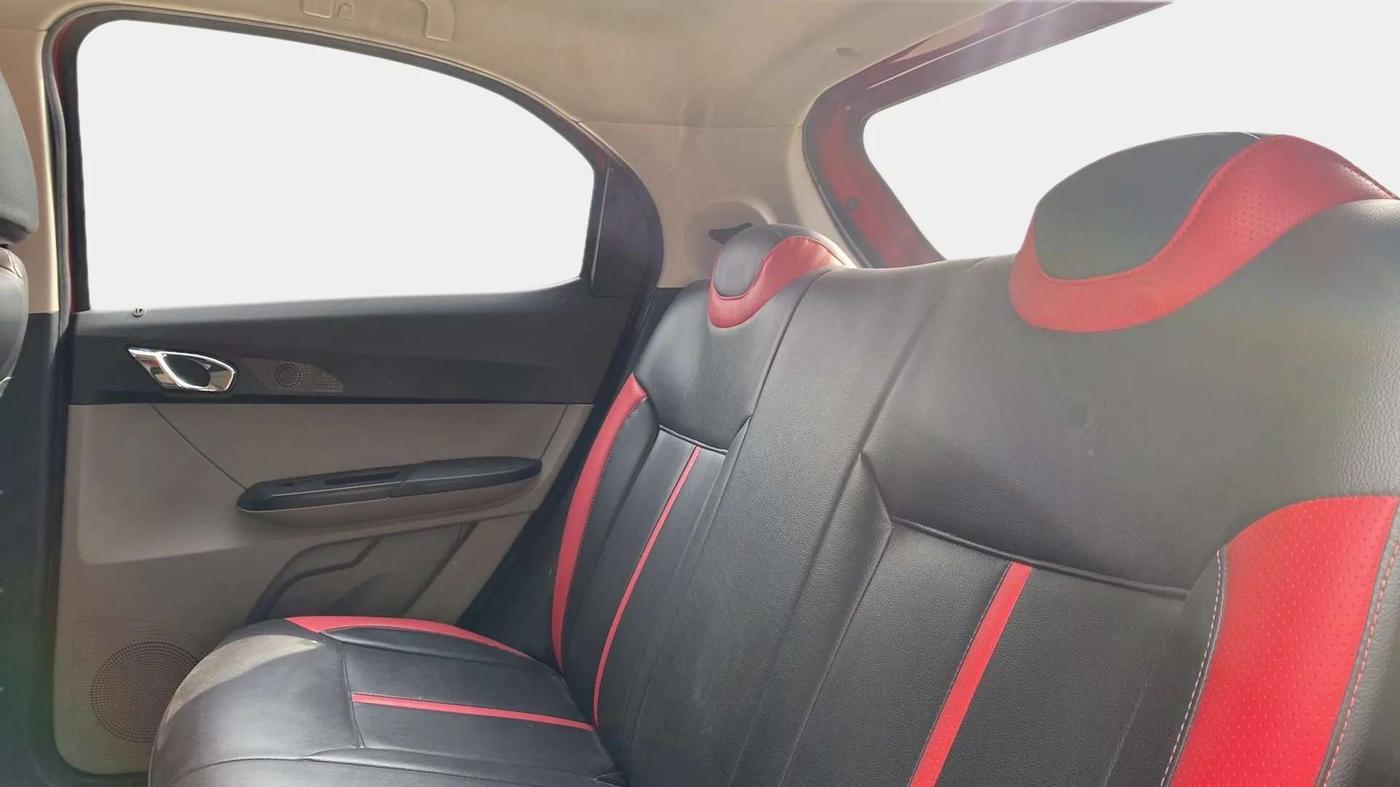2018 Tata Tiago XZA PETROL, Petrol, Automatic, 28,602 km, Right Side Rear Door Cabin