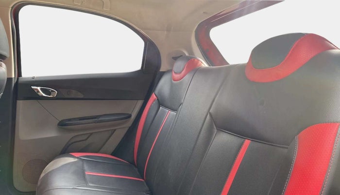 2018 Tata Tiago XZA PETROL, Petrol, Automatic, 28,602 km, Right Side Rear Door Cabin