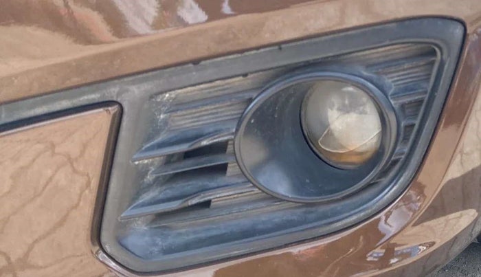 2015 Maruti Ciaz ZXI+, Petrol, Manual, 55,008 km, Left fog light - Minor damage