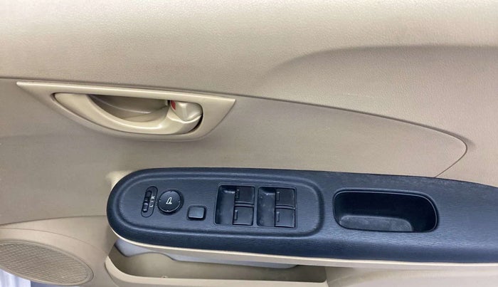 2015 Honda Brio S MT, Petrol, Manual, 43,378 km, Driver Side Door Panels Control