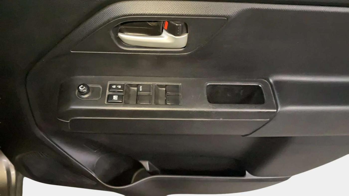 2019 Maruti New Wagon-R VXI 1.2, Petrol, Manual, 42,941 km, Driver Side Door Panels Control
