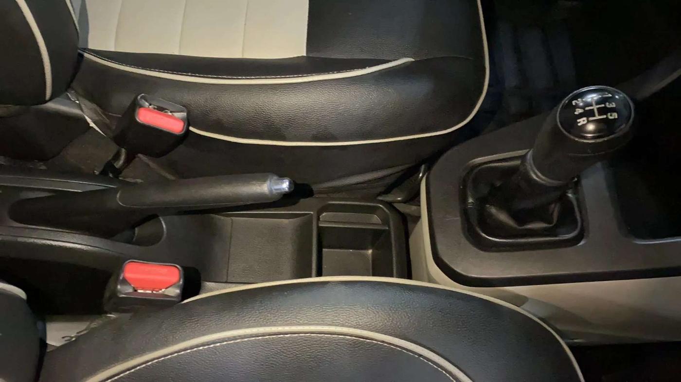 2019 Maruti New Wagon-R VXI 1.2, Petrol, Manual, 42,941 km, Gear Lever