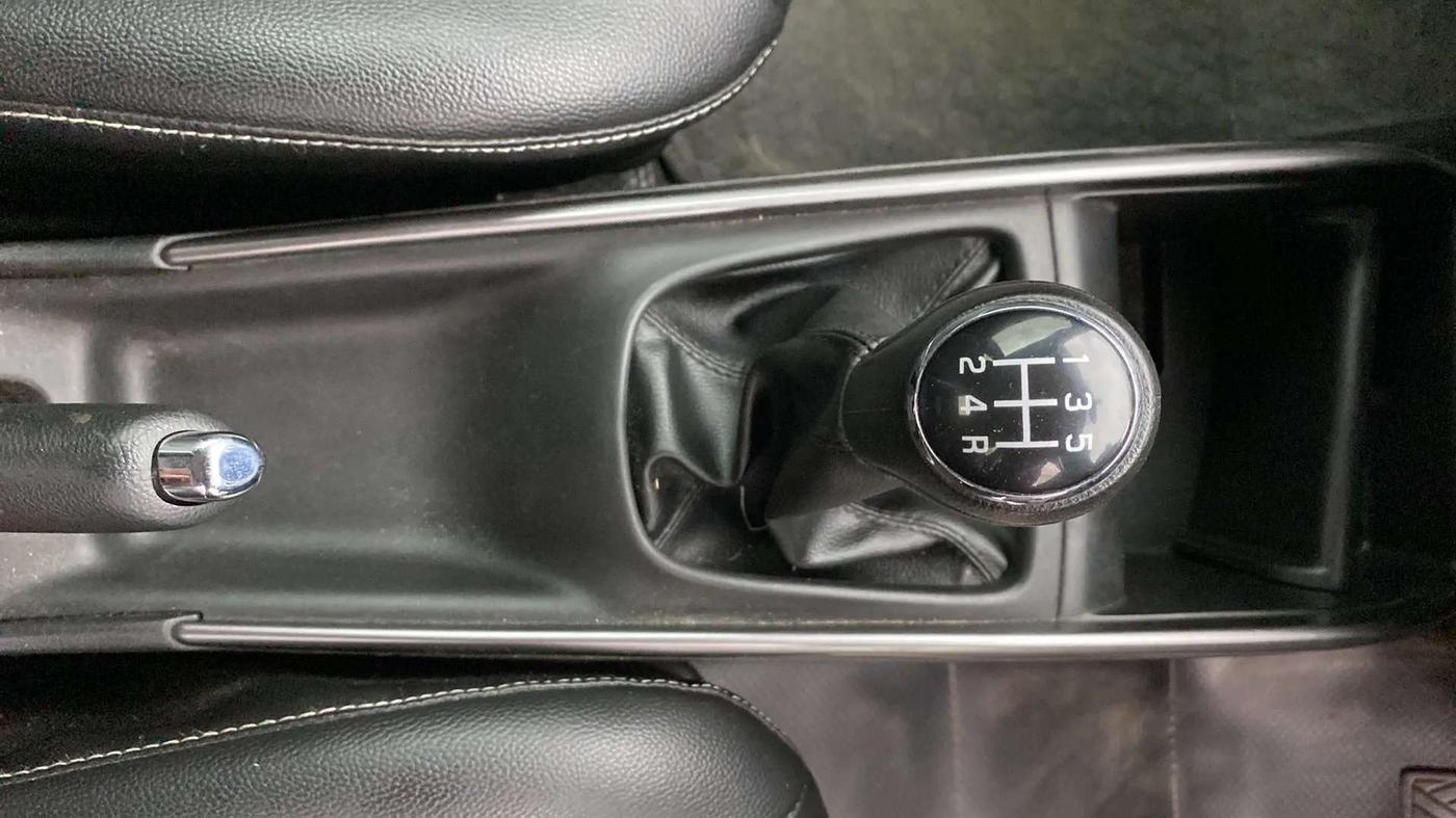 2019 Maruti Baleno ALPHA PETROL 1.2, Petrol, Manual, 28,416 km, Gear Lever