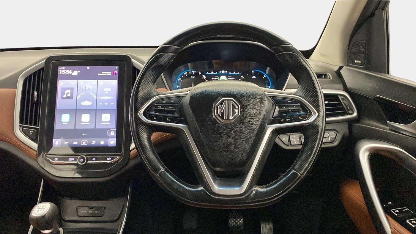 2020 MG HECTOR PLUS SHARP 1.5 PETROL TURBO HYBRID MT 6-STR, Petrol, Manual, 23,365 km, Steering Wheel Close Up