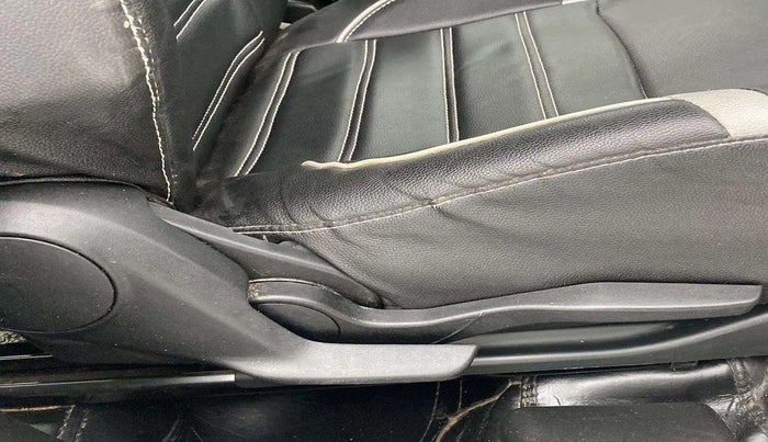 2023 Maruti Swift VXI, Petrol, Manual, 36,386 km, Driver Side Adjustment Panel