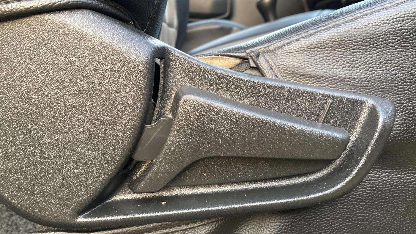 2022 Maruti S PRESSO VXI+, Petrol, Manual, 27,572 km, Driver Side Adjustment Panel