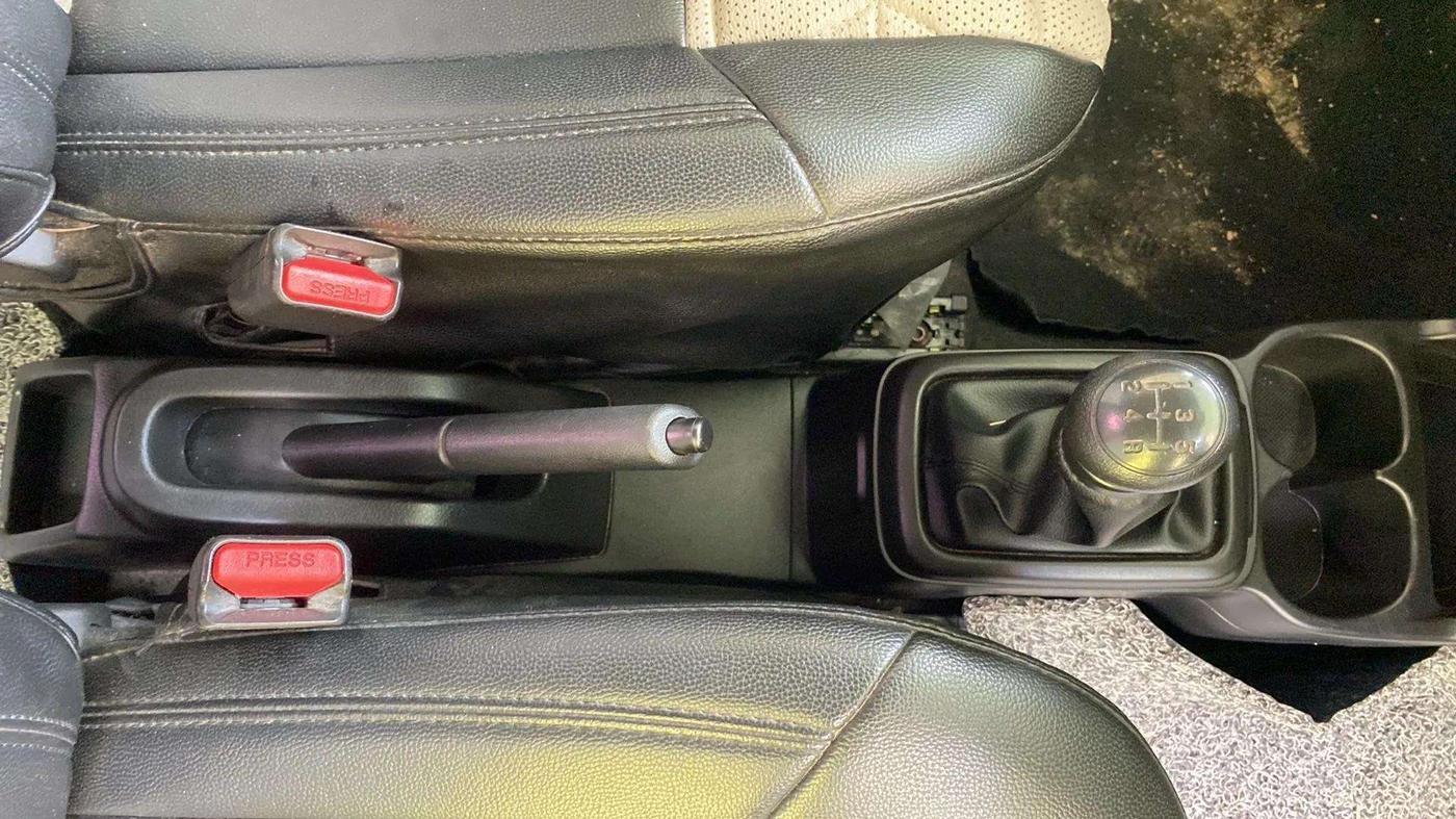 2022 Maruti S PRESSO VXI+, Petrol, Manual, 27,572 km, Gear Lever