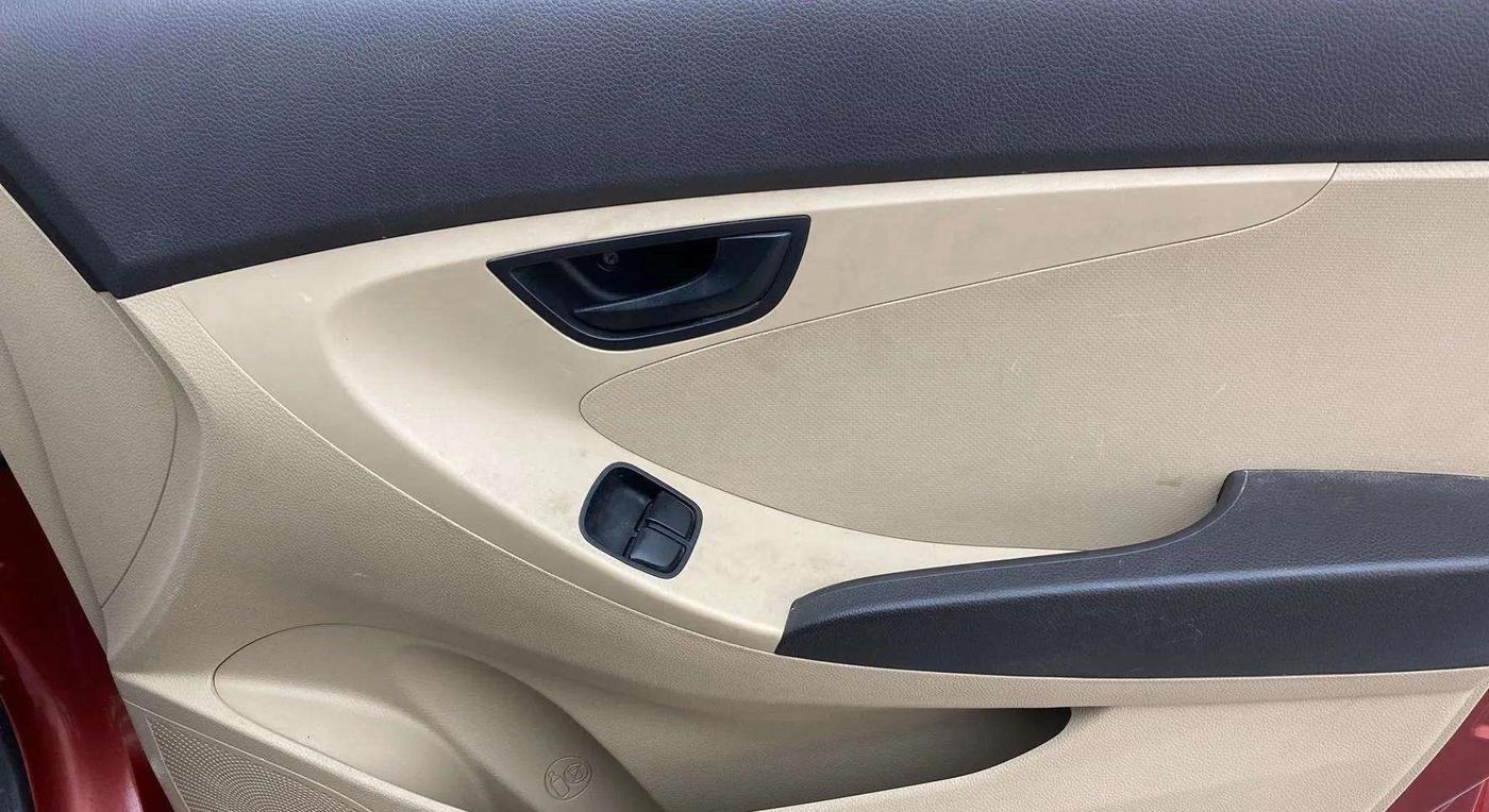 2014 Hyundai Eon MAGNA +, Petrol, Manual, 66,915 km, Driver Side Door Panels Control