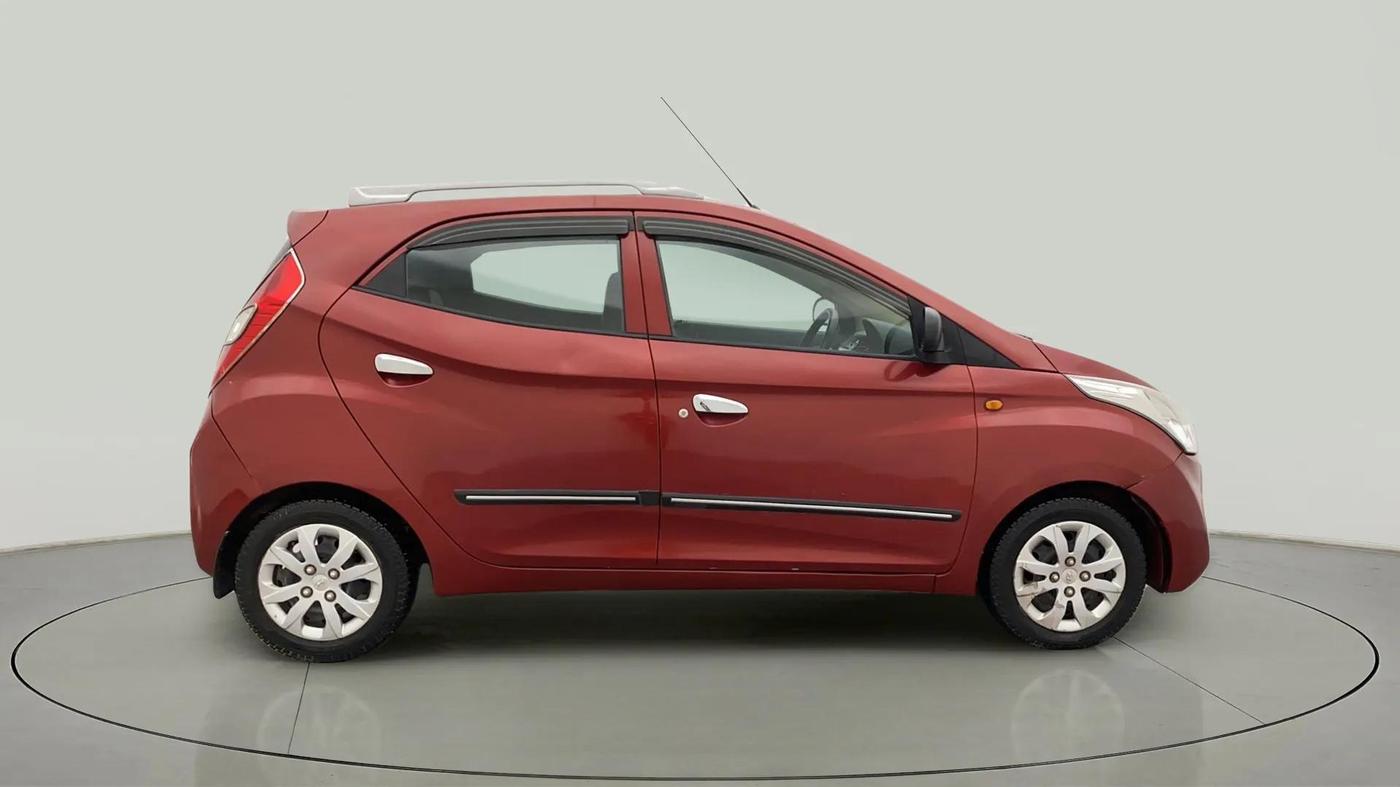2014 Hyundai Eon MAGNA +, Petrol, Manual, 66,915 km, Right Side View
