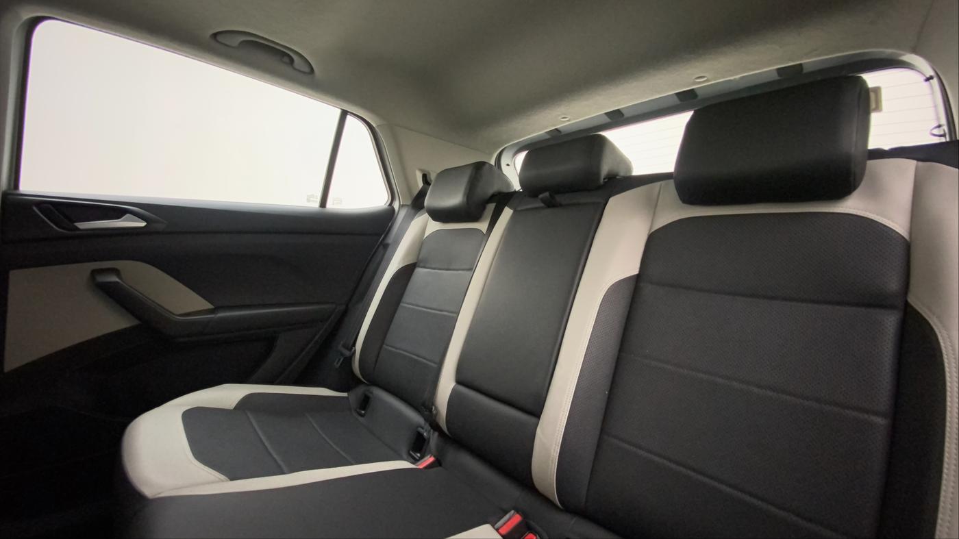2022 Volkswagen TAIGUN TOPLINE 1.0 TSI AT, Petrol, Automatic, 57,250 km, Right Side Rear Door Cabin