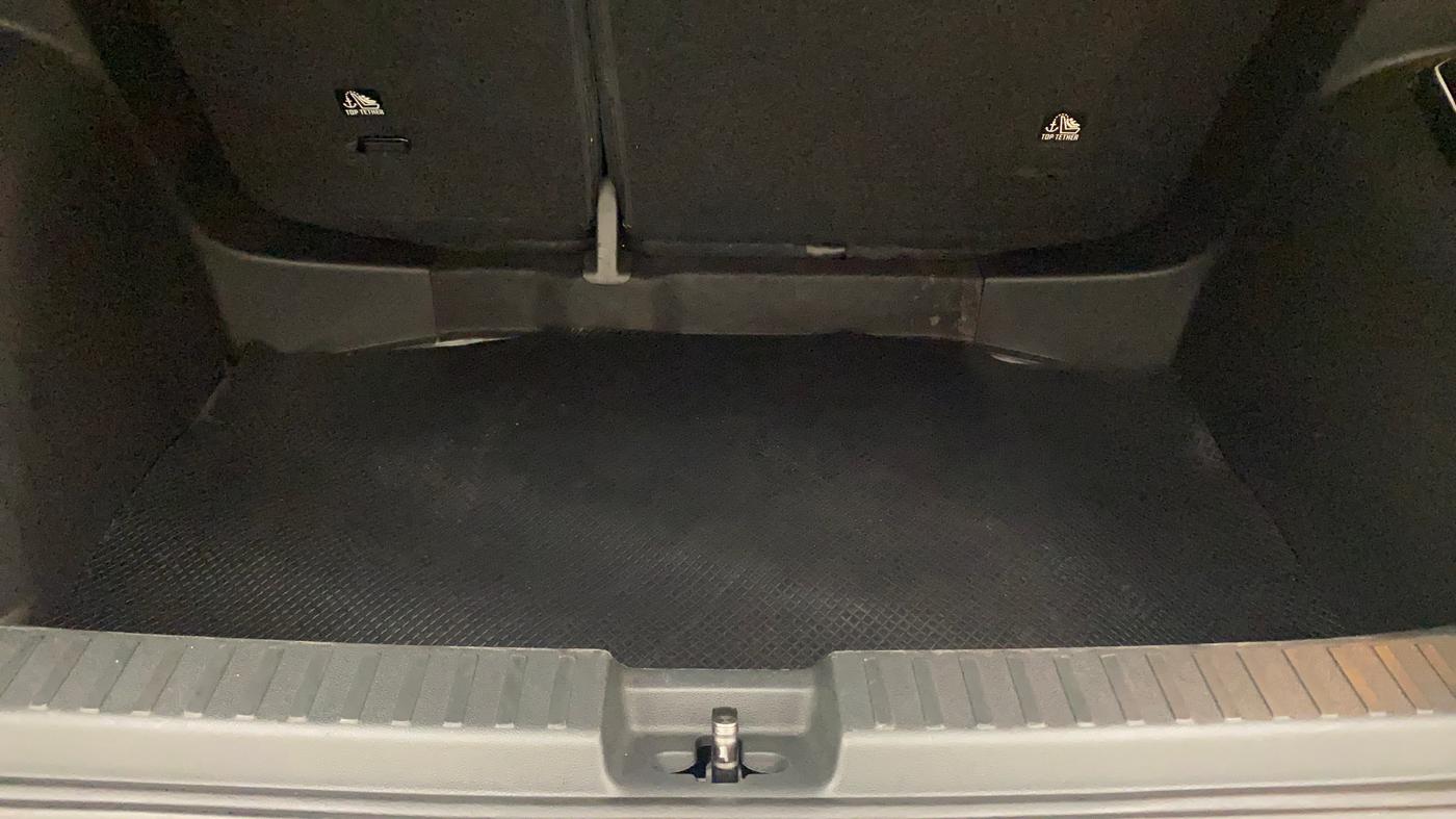 2022 Volkswagen TAIGUN TOPLINE 1.0 TSI AT, Petrol, Automatic, 57,250 km, Boot Inside