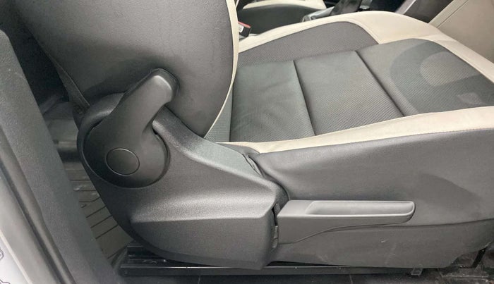 2023 Volkswagen TAIGUN TOPLINE 1.0 TSI AT, Petrol, Automatic, 14,764 km, Driver Side Adjustment Panel